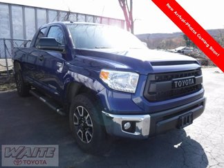 Used 2015 Toyota Tundra SR5 image 1