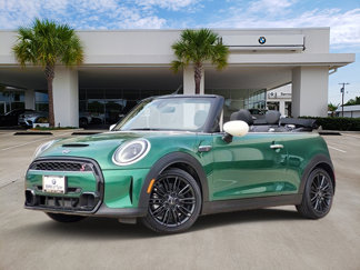 Used 2024 MINI Cooper S image 1