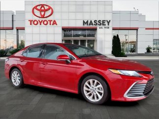 Used 2023 Toyota Camry LE image 1