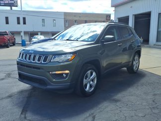Used 2018 Jeep Compass Latitude w/ Cold Weather Group image 1
