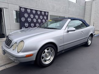Used 1999 Mercedes-Benz CLK 320 Cabriolet image 1