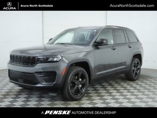 Used 2023 Jeep Grand Cherokee Altitude image 1
