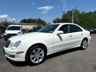 Used 2009 Mercedes-Benz E 350 4MATIC Sedan image 1