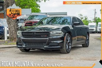 Used 2019 Dodge Charger SXT image 1