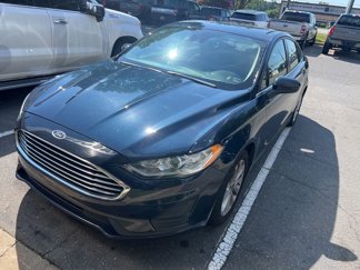 Used 2020 Ford Fusion SE image 1