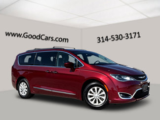Used 2017 Chrysler Pacifica Touring-L image 1