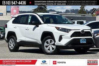 Used 2021 Toyota RAV4 LE image 1