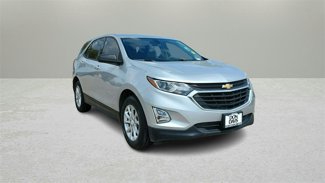 Used 2019 Chevrolet Equinox LS w/ LS Convenience Package image 1