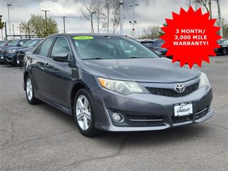 Used 2012 Toyota Camry SE image 1