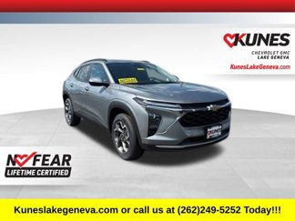 New 2025 Chevrolet Trax LT w/ Driver Confidence Package image 1