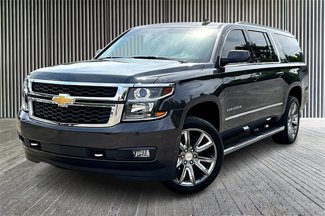 Used 2017 Chevrolet Suburban LT w/ LT Signature Package image 1