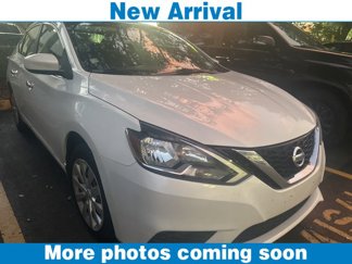 Used 2016 Nissan Sentra SV image 1