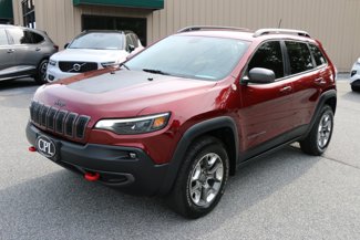 Used 2019 Jeep Cherokee Trailhawk video 1