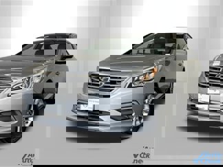 Used 2017 Hyundai Sonata SE image 1