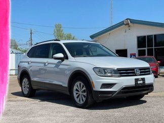 Used 2018 Volkswagen Tiguan S image 1