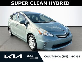 Used 2014 Toyota Prius V Three image 1