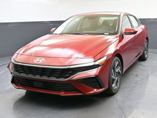 New 2025 Hyundai Elantra SEL image 1