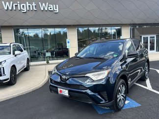Used 2018 Toyota RAV4 LE image 1