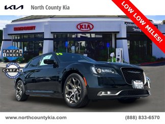Used 2019 Chrysler 300 S image 1