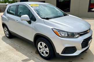 Used 2019 Chevrolet Trax LS image 1