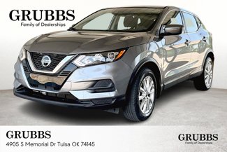 Used 2022 Nissan Rogue Sport S image 1