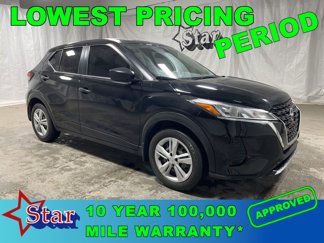 Used 2023 Nissan Kicks S image 1