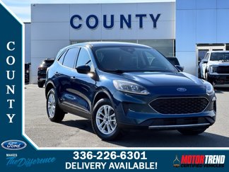 Used 2020 Ford Escape SE image 1