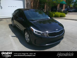 Used 2017 Kia Forte LX image 1