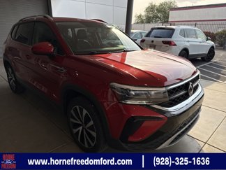 Used 2022 Volkswagen Taos SE image 1