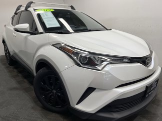 Used 2019 Toyota C-HR LE image 1