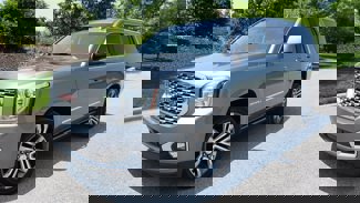 Used 2018 GMC Yukon Denali image 1