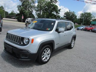 Used 2018 Jeep Renegade Latitude image 1