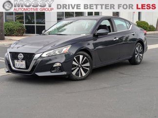 Used 2019 Nissan Altima 2.5 SV image 1