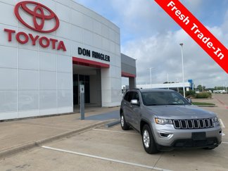 Used 2018 Jeep Grand Cherokee Laredo image 1