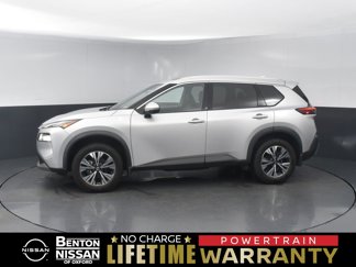 Used 2021 Nissan Rogue SV image 1