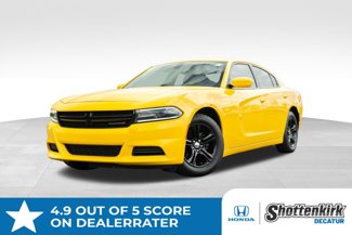 Used 2018 Dodge Charger SXT image 1