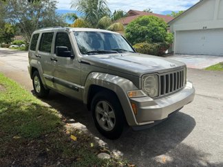 Used 2011 Jeep Liberty Sport image 1