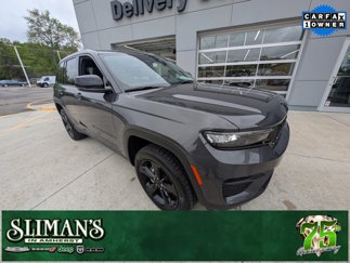 Used 2023 Jeep Grand Cherokee Altitude image 1