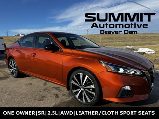Used 2022 Nissan Altima 2.5 SR image 1