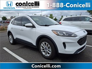Used 2020 Ford Escape SE image 1
