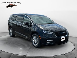 New 2025 Chrysler Pacifica Select image 1