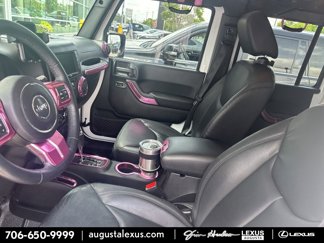 Used 2015 Jeep Wrangler Unlimited Rubicon w/ Connectivity Group image 1
