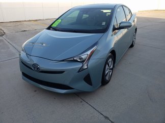 Used 2017 Toyota Prius Two image 1