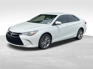 Used 2016 Toyota Camry SE image 1