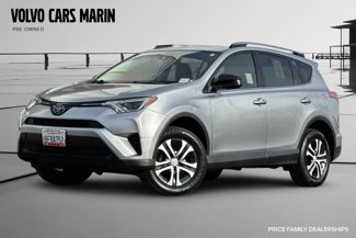 Used 2018 Toyota RAV4 LE image 1
