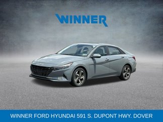 Certified 2022 Hyundai Elantra Limited w/ Cargo Package image 1
