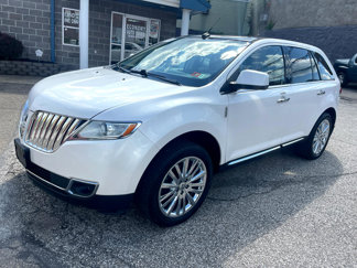 Used 2011 Lincoln MKX AWD w/ 102A Rapid Spec Order Code image 1