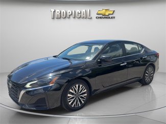 Used 2023 Nissan Altima 2.5 SV image 1