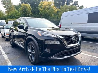 Used 2023 Nissan Rogue SL w/ SL Premium Package image 1