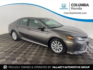 Used 2018 Toyota Camry LE image 1